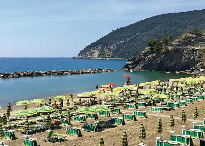 With Pool In Cinque Terr Recco