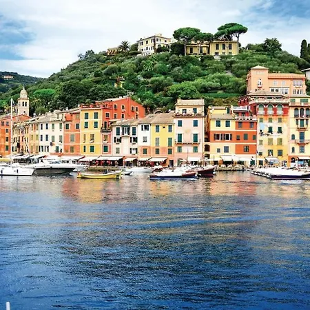 With Pool In Cinque Terr Willa